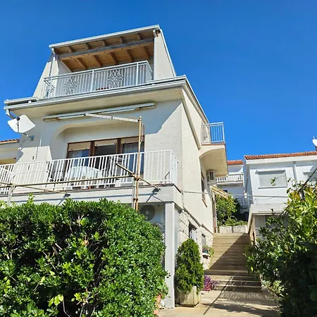 Dobrila Nv With Terrace And Sea View Apartment Novi Vinodolski