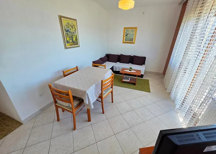 Dobrila Nv With Terrace And Sea View Apartament