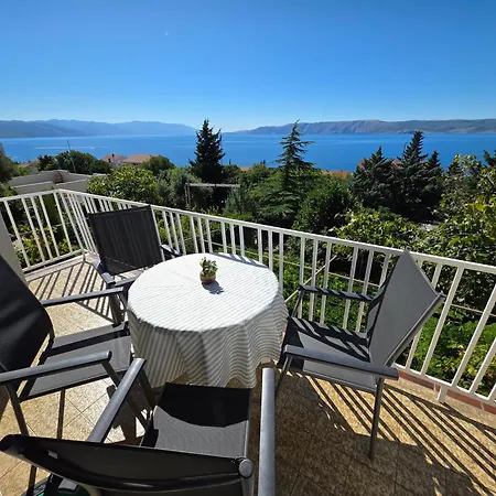 Dobrila Nv With Terrace And Sea View Apartament Novi Vinodolski
