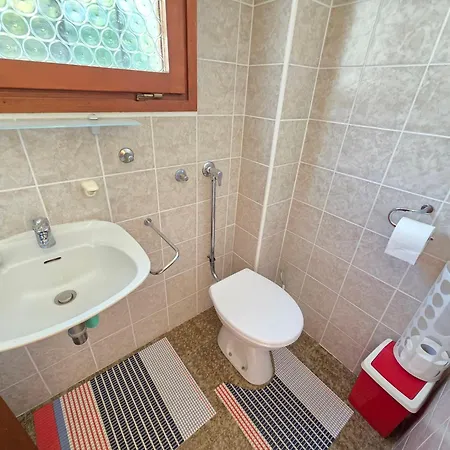Dobrila Nv With Terrace And Sea View *