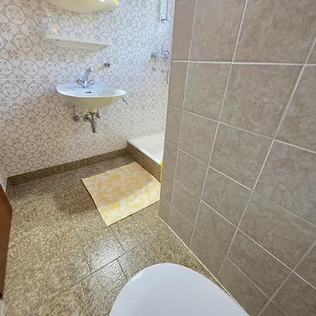 Dobrila Nv With Terrace And Sea View Apartament *